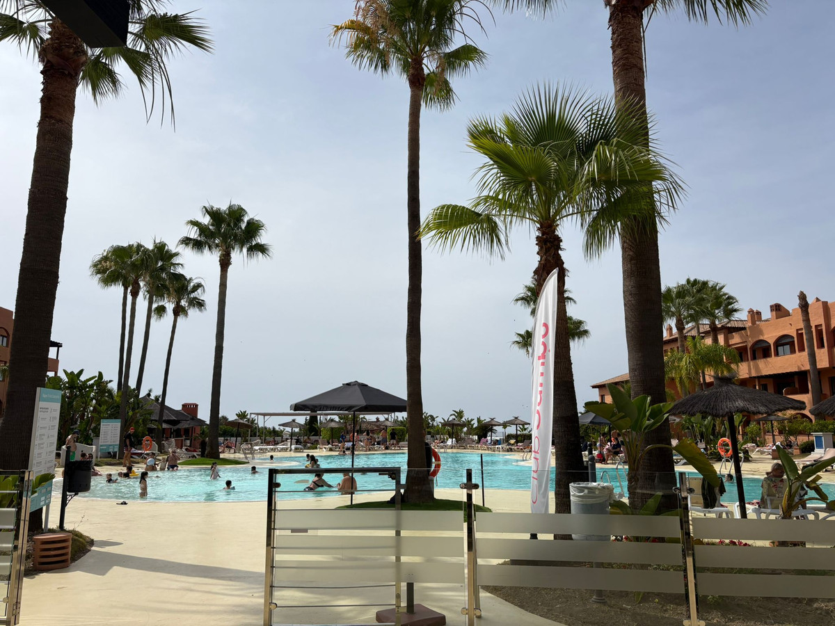 1 Bed Apartment for sale in Benahavís Costa Del Sol, Málaga, Spain