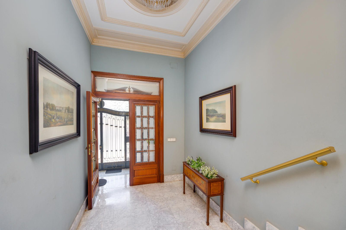 12 Bed Townhouse for sale in Callosa De Segura Costa Blanca, Alicante, Spain