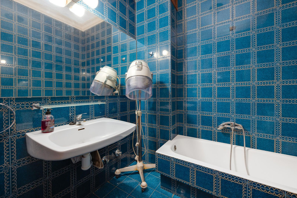 12 Bed Townhouse for sale in Callosa De Segura Costa Blanca, Alicante, Spain