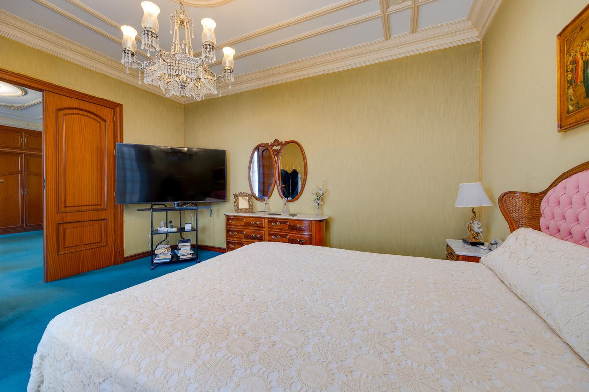 12 Bed Townhouse for sale in Callosa De Segura Costa Blanca, Alicante, Spain