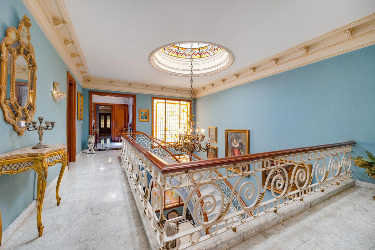 12 Bed Townhouse for sale in Callosa De Segura Costa Blanca, Alicante, Spain