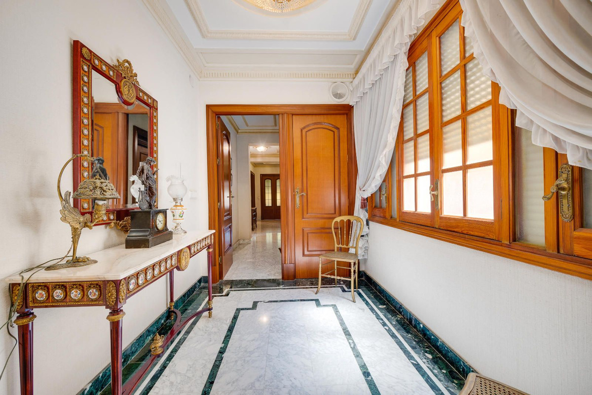 12 Bed Townhouse for sale in Callosa De Segura Costa Blanca, Alicante, Spain