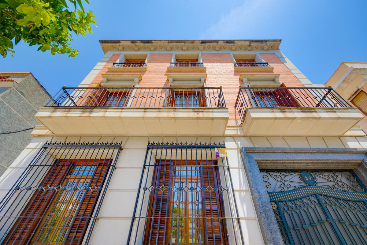 12 Bed Townhouse for sale in Callosa De Segura Costa Blanca, Alicante, Spain
