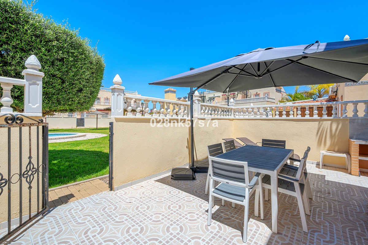 Se vende Adosada de 3 dormitorios en Costa Blanca, Alicante, España