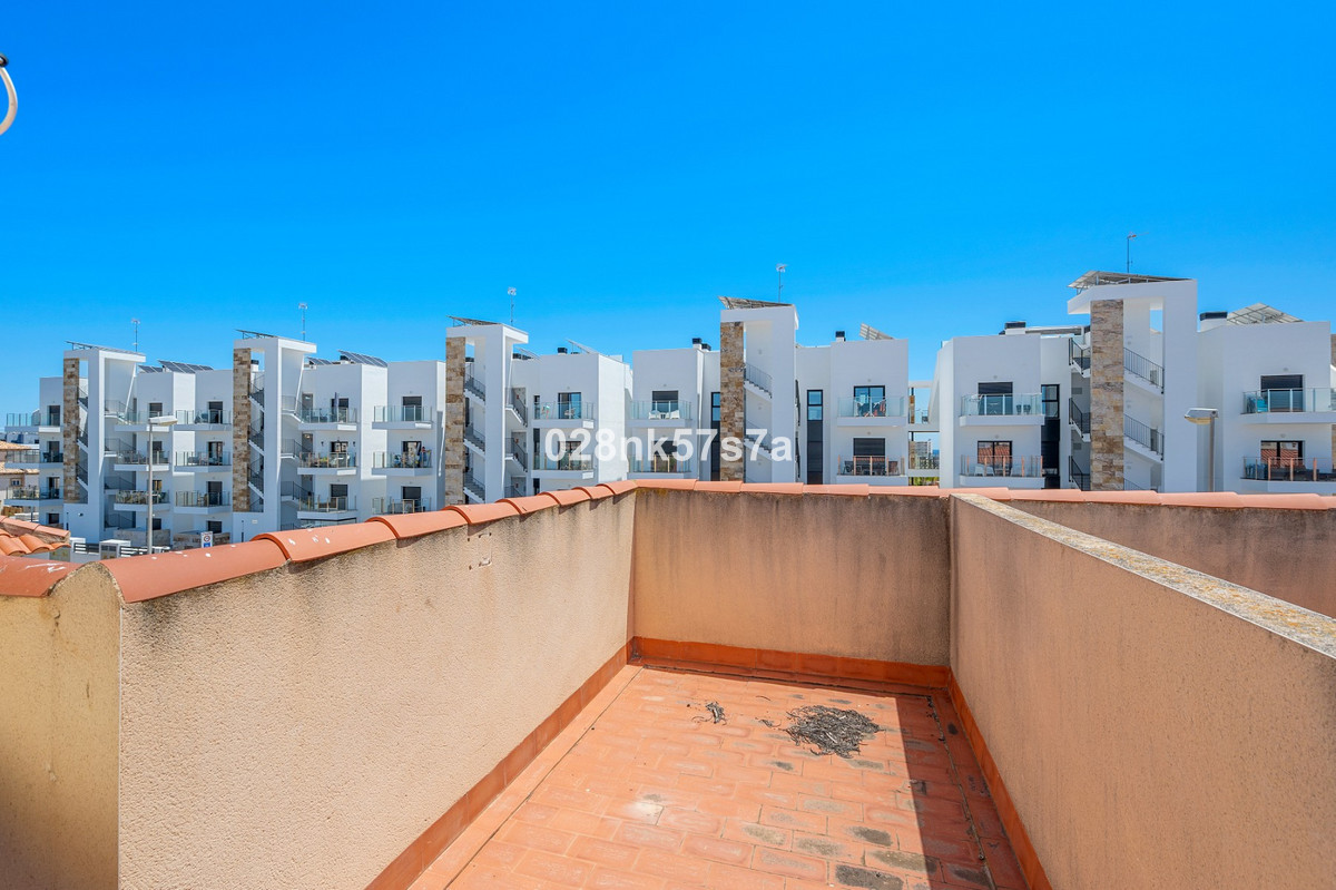 Se vende Adosada de 3 dormitorios en Costa Blanca, Alicante, España