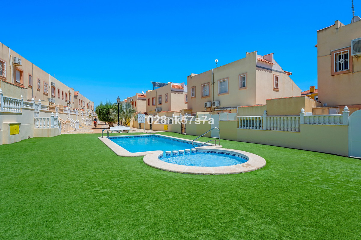 Se vende Adosada de 3 dormitorios en Costa Blanca, Alicante, España