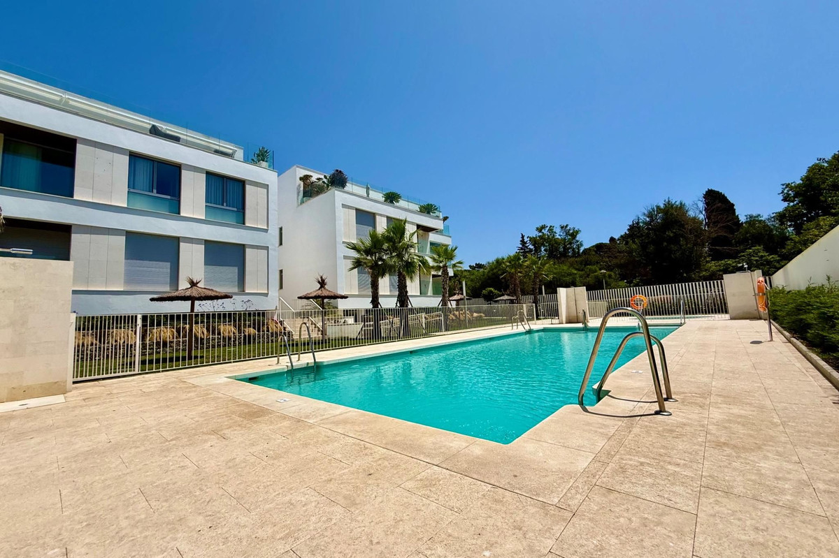 2 Bed Apartment for sale in Elviria Costa Del Sol, Málaga, Spain