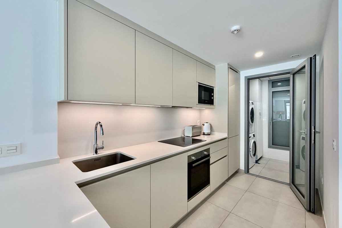 2 Bed Apartment for sale in Elviria Costa Del Sol, Málaga, Spain