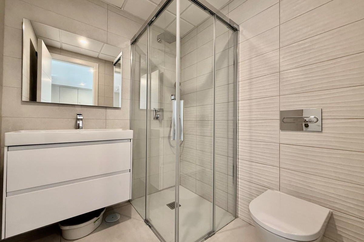 2 Bed Apartment for sale in Elviria Costa Del Sol, Málaga, Spain