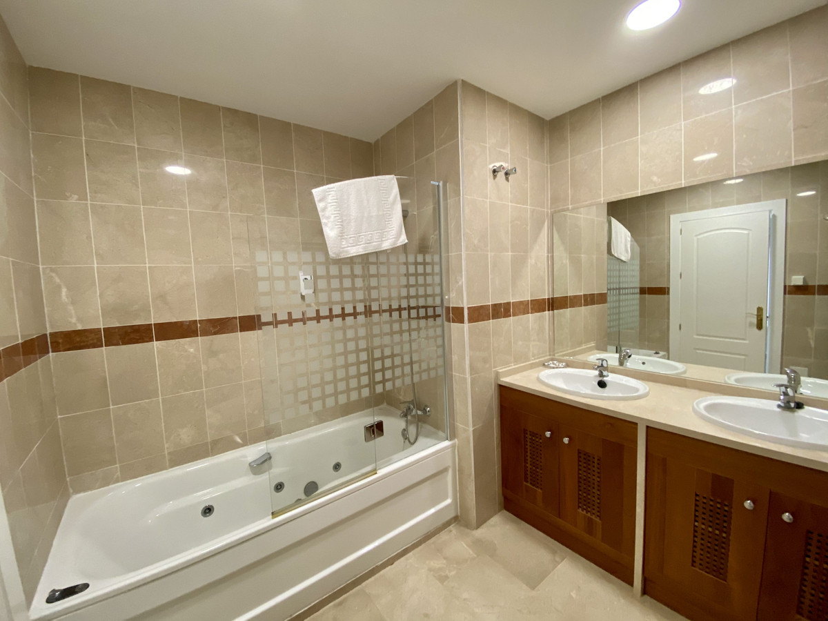 3 Bed Townhouse for sale in Lauro Golf Costa Del Sol, Málaga, Spain