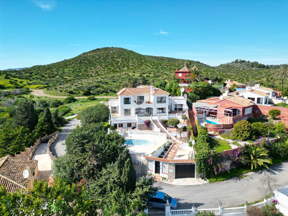 6 Bed Townhouse for sale in Mijas Costa Costa Del Sol, Málaga, Spain