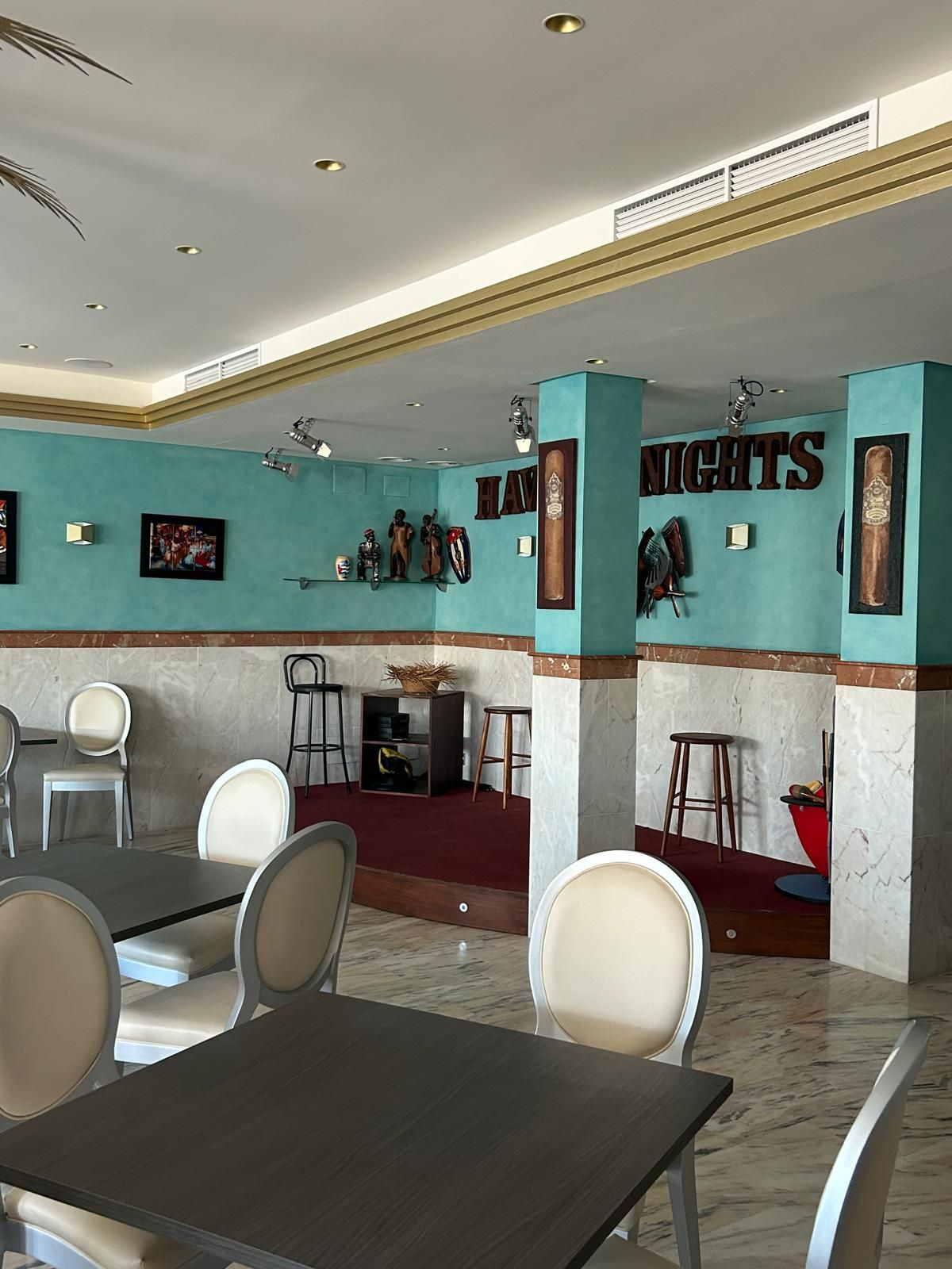 7 Bed Commercial unit for sale in El Paraiso Costa Del Sol, Málaga, Spain