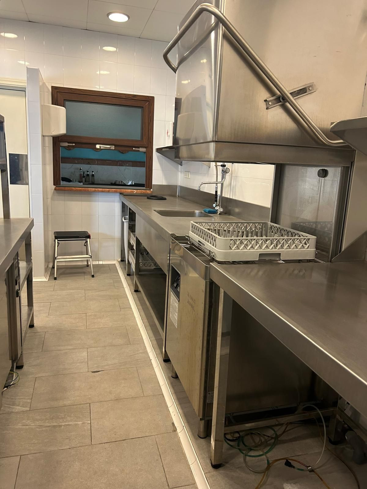 7 Bed Commercial unit for sale in El Paraiso Costa Del Sol, Málaga, Spain