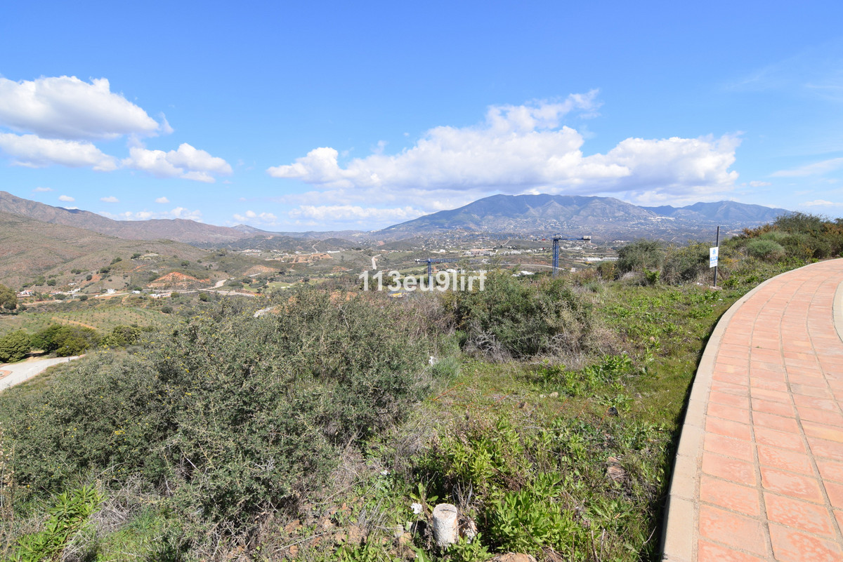 Se vende Terreno Urbano  en Costa Del Sol, Málaga, España