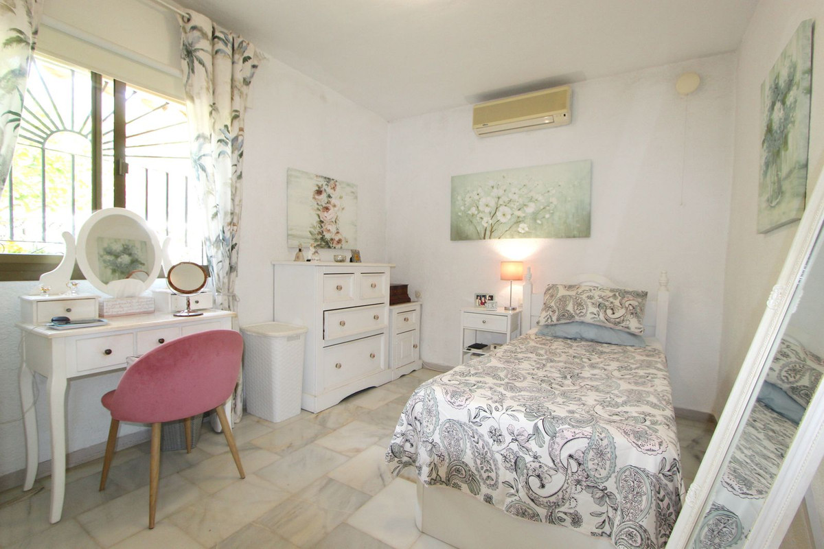 4 Bed Townhouse for sale in Benalmadena Costa Del Sol, Málaga, Spain