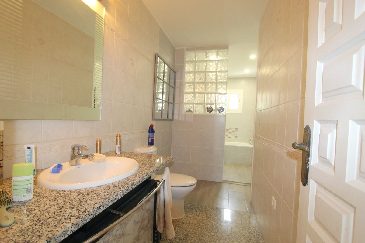 4 Bed Townhouse for sale in Benalmadena Costa Del Sol, Málaga, Spain