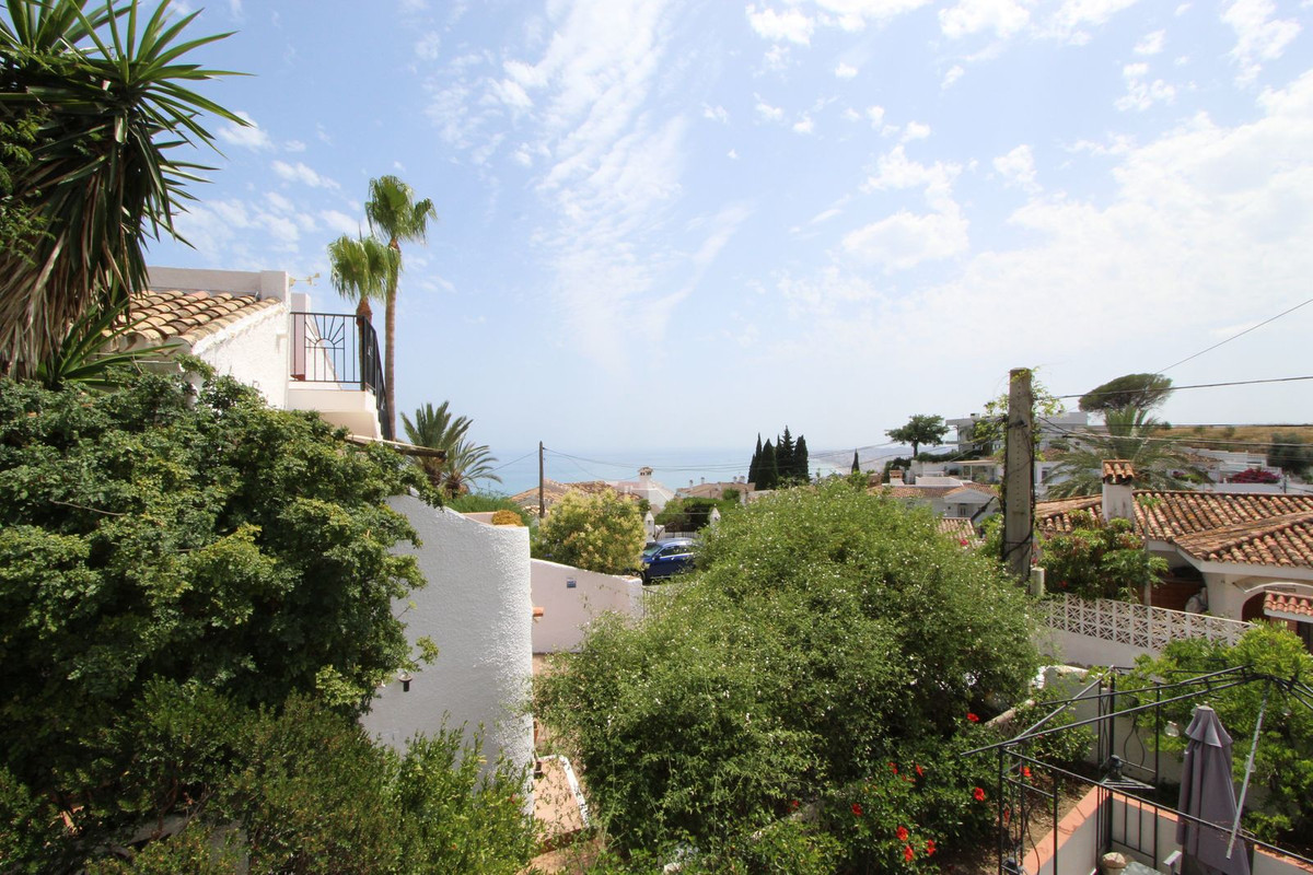 4 Bed Townhouse for sale in Benalmadena Costa Del Sol, Málaga, Spain