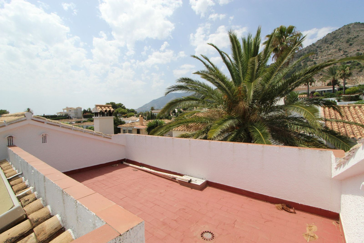 4 Bed Townhouse for sale in Benalmadena Costa Del Sol, Málaga, Spain