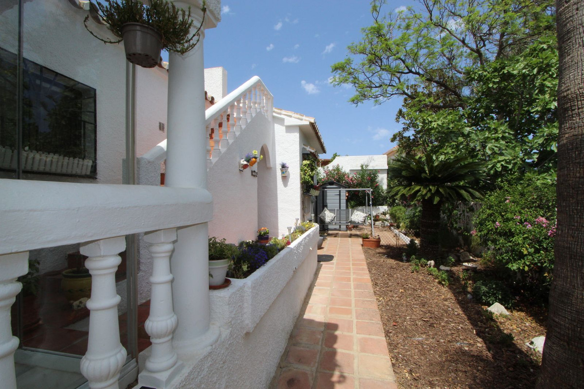 4 Bed Townhouse for sale in Benalmadena Costa Del Sol, Málaga, Spain
