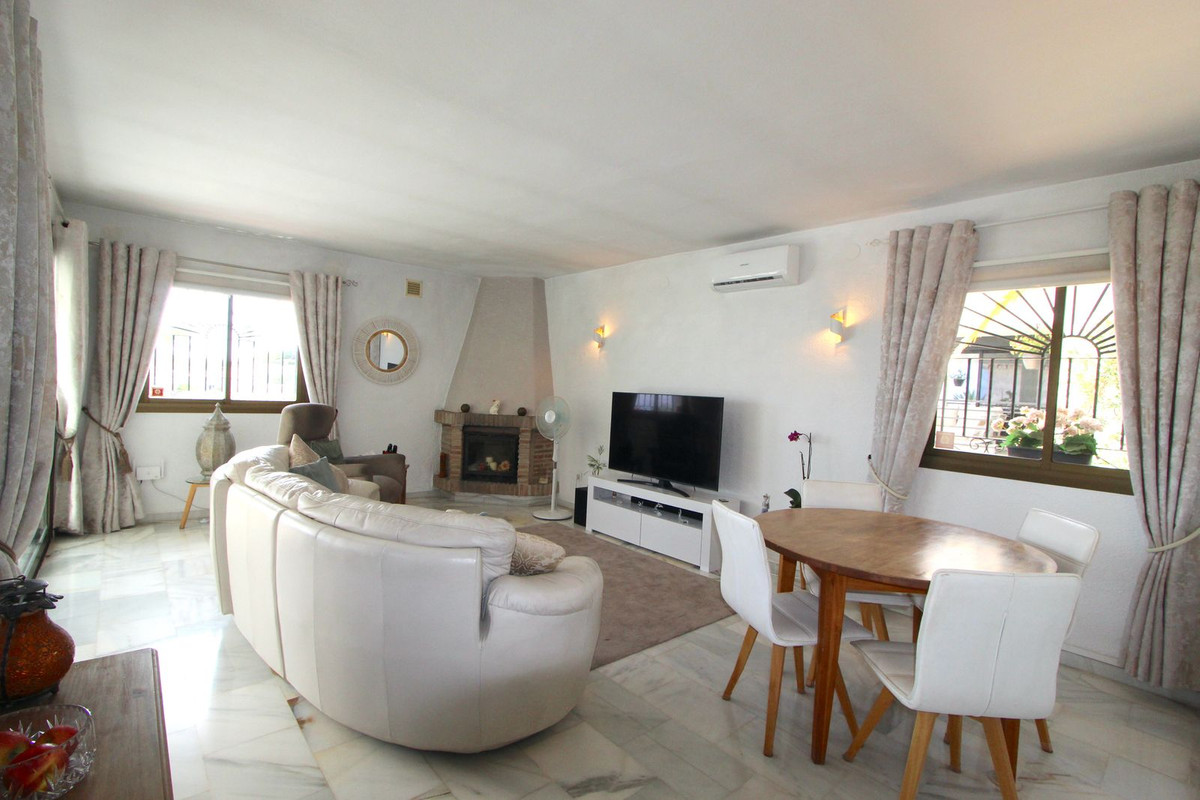 4 Bed Townhouse for sale in Benalmadena Costa Del Sol, Málaga, Spain