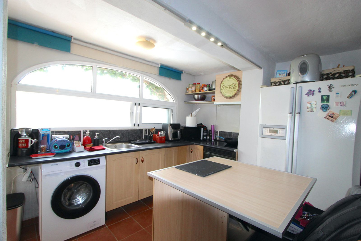 4 Bed Townhouse for sale in Benalmadena Costa Del Sol, Málaga, Spain