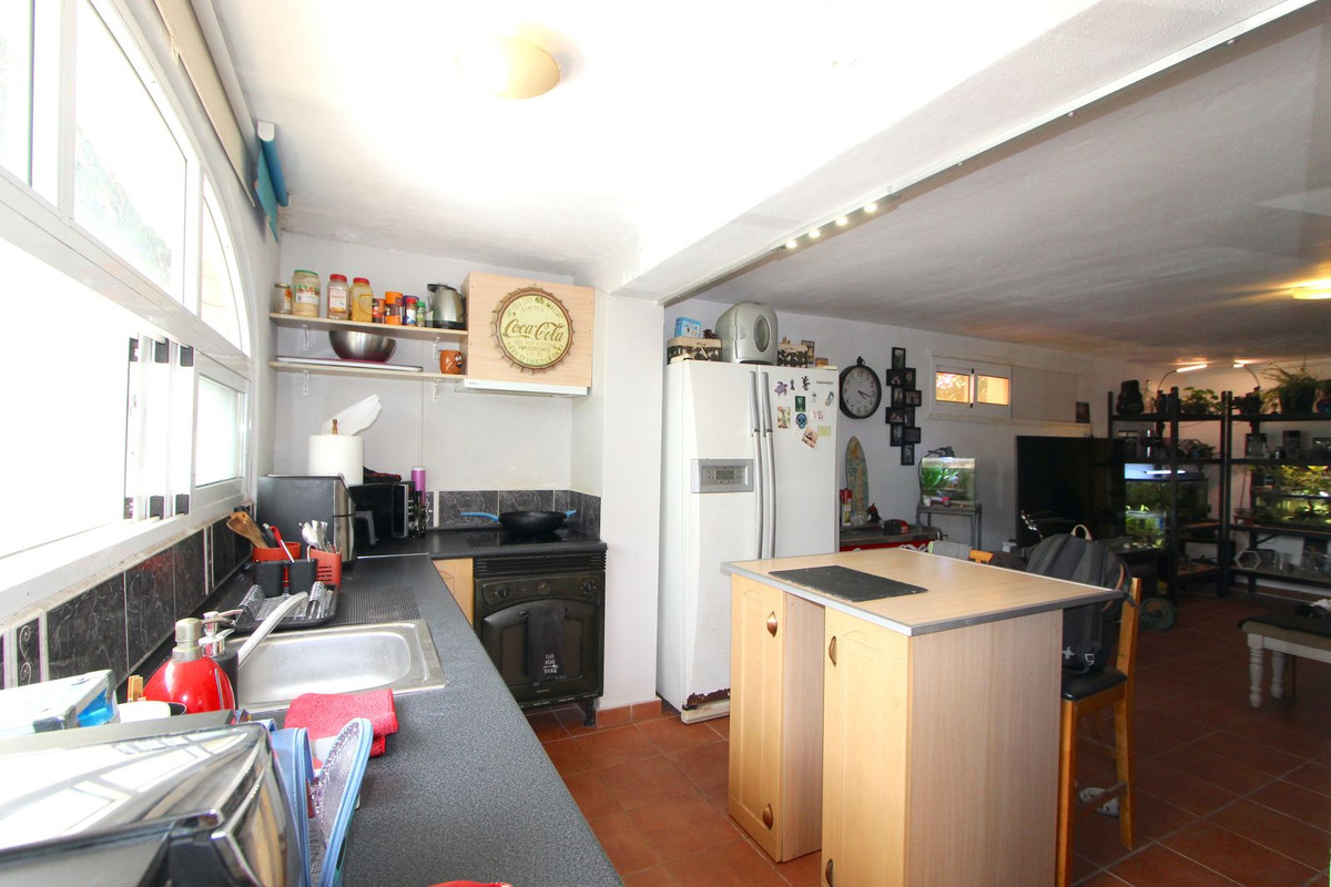 4 Bed Townhouse for sale in Benalmadena Costa Del Sol, Málaga, Spain