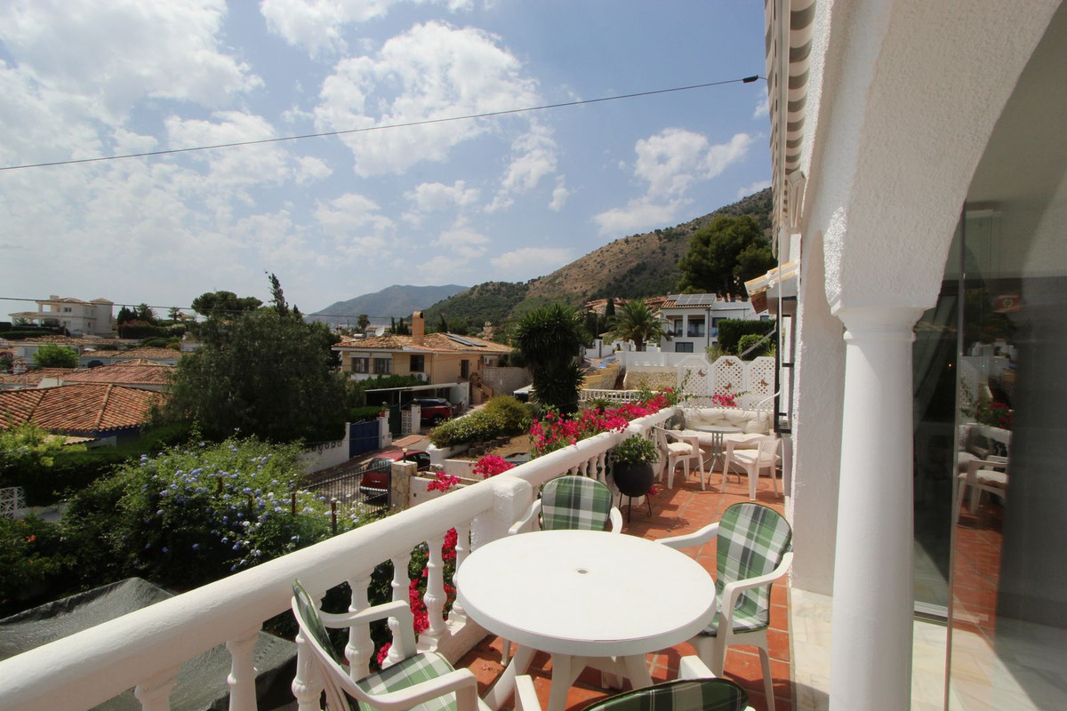 4 Bed Townhouse for sale in Benalmadena Costa Del Sol, Málaga, Spain