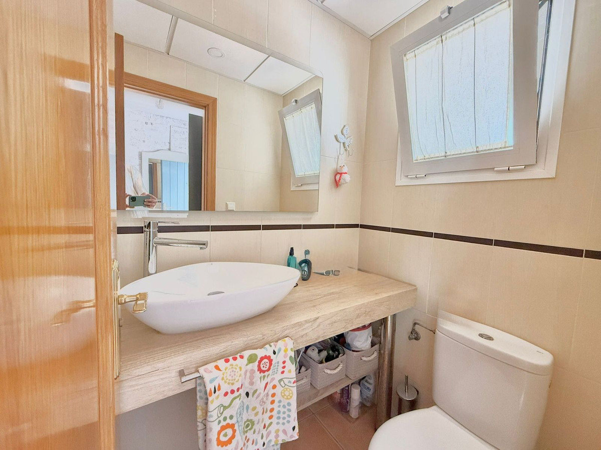 Se vende Adosada de 4 dormitorios en Costa Del Sol, Málaga, España