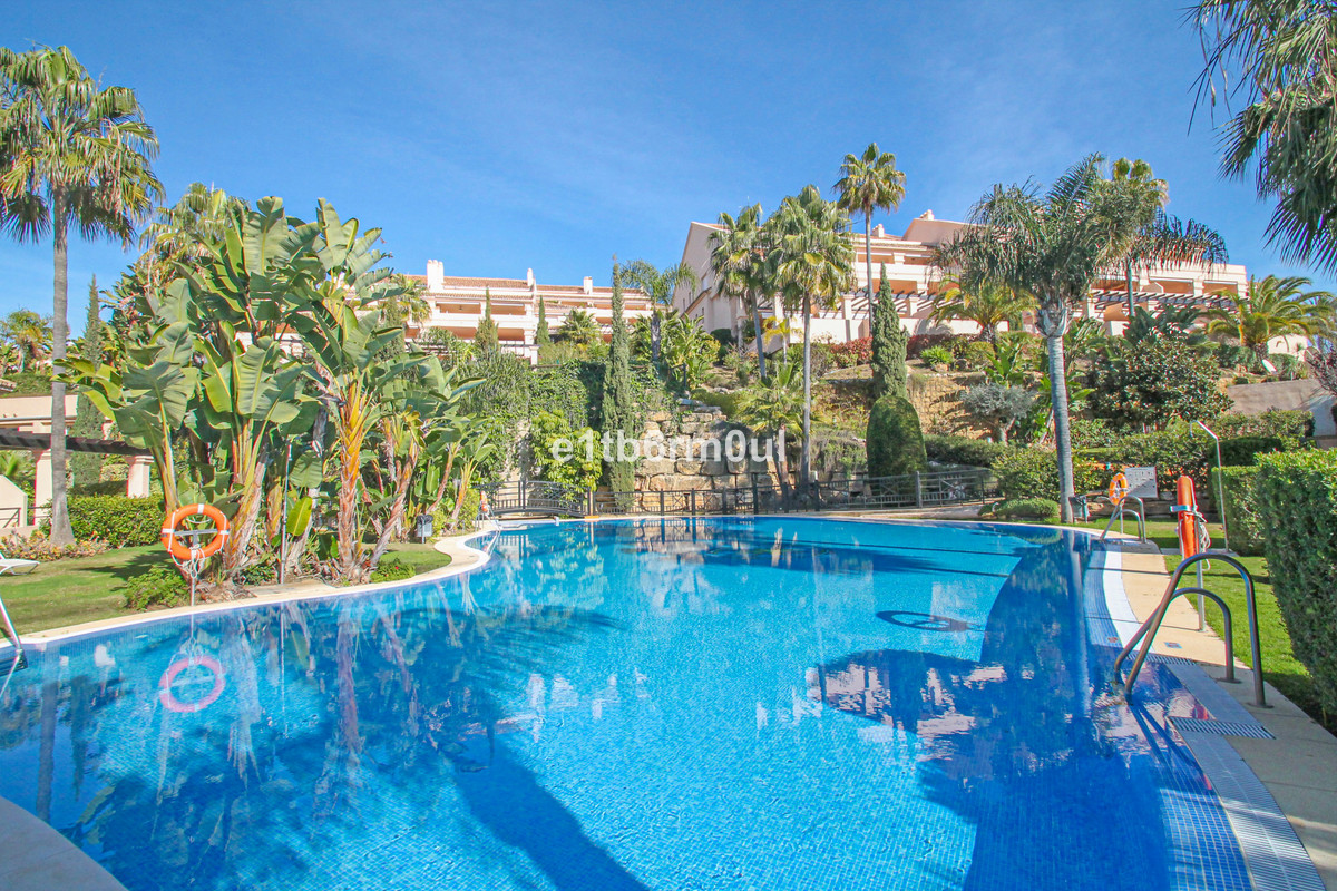 2 Bed Apartment for sale in Nueva Andalucía Costa Del Sol, Málaga, Spain