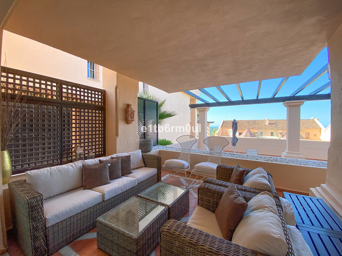 2 Bed Apartment for sale in Nueva Andalucía Costa Del Sol, Málaga, Spain