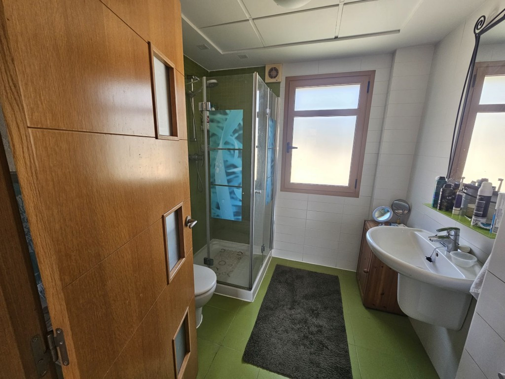 Se vende Villa - Chalet de 3 dormitorios en Costa Blanca, Alicante, España