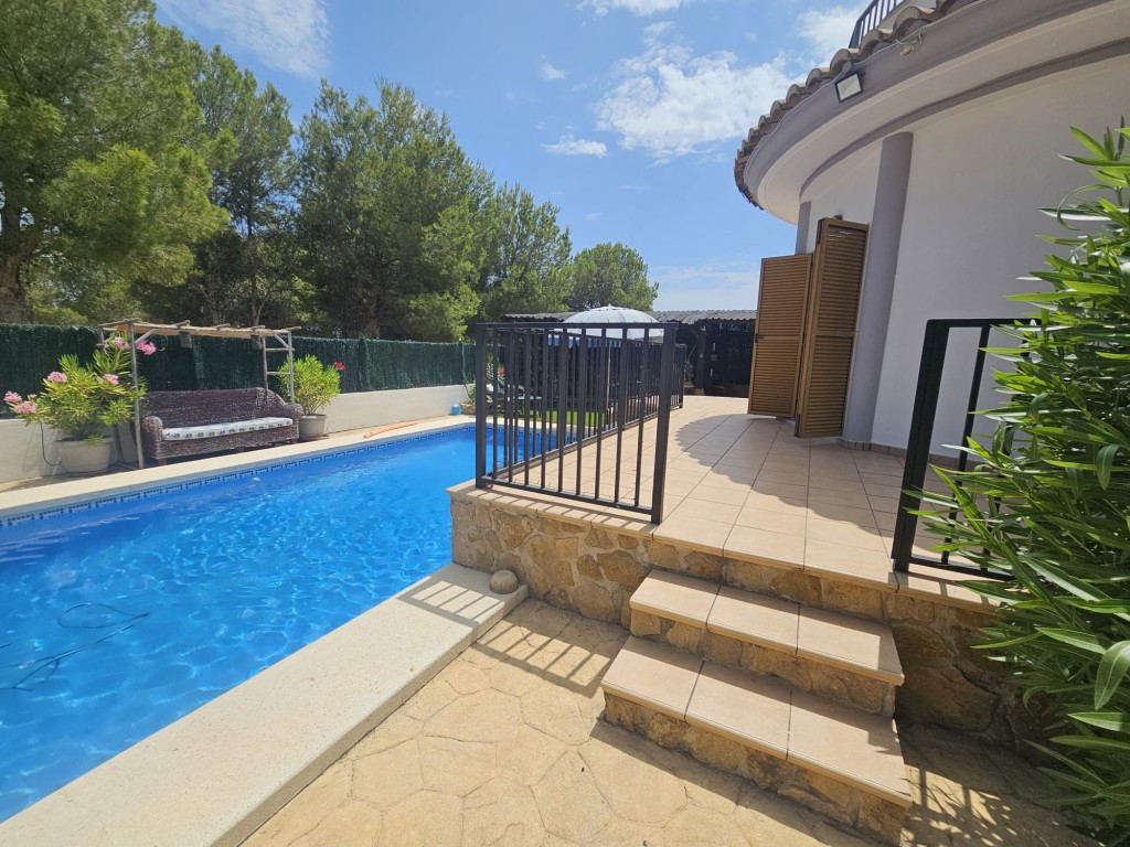 Se vende Villa - Chalet de 3 dormitorios en Costa Blanca, Alicante, España