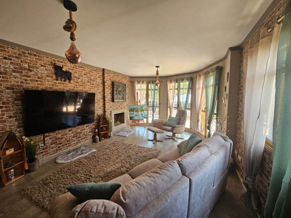Se vende Villa - Chalet de 3 dormitorios en Costa Blanca, Alicante, España