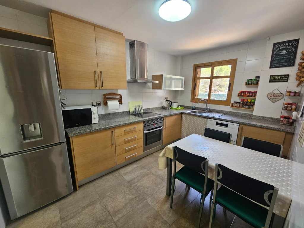 Se vende Villa - Chalet de 3 dormitorios en Costa Blanca, Alicante, España