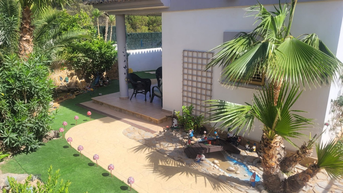 Se vende Villa - Chalet de 3 dormitorios en Costa Blanca, Alicante, España
