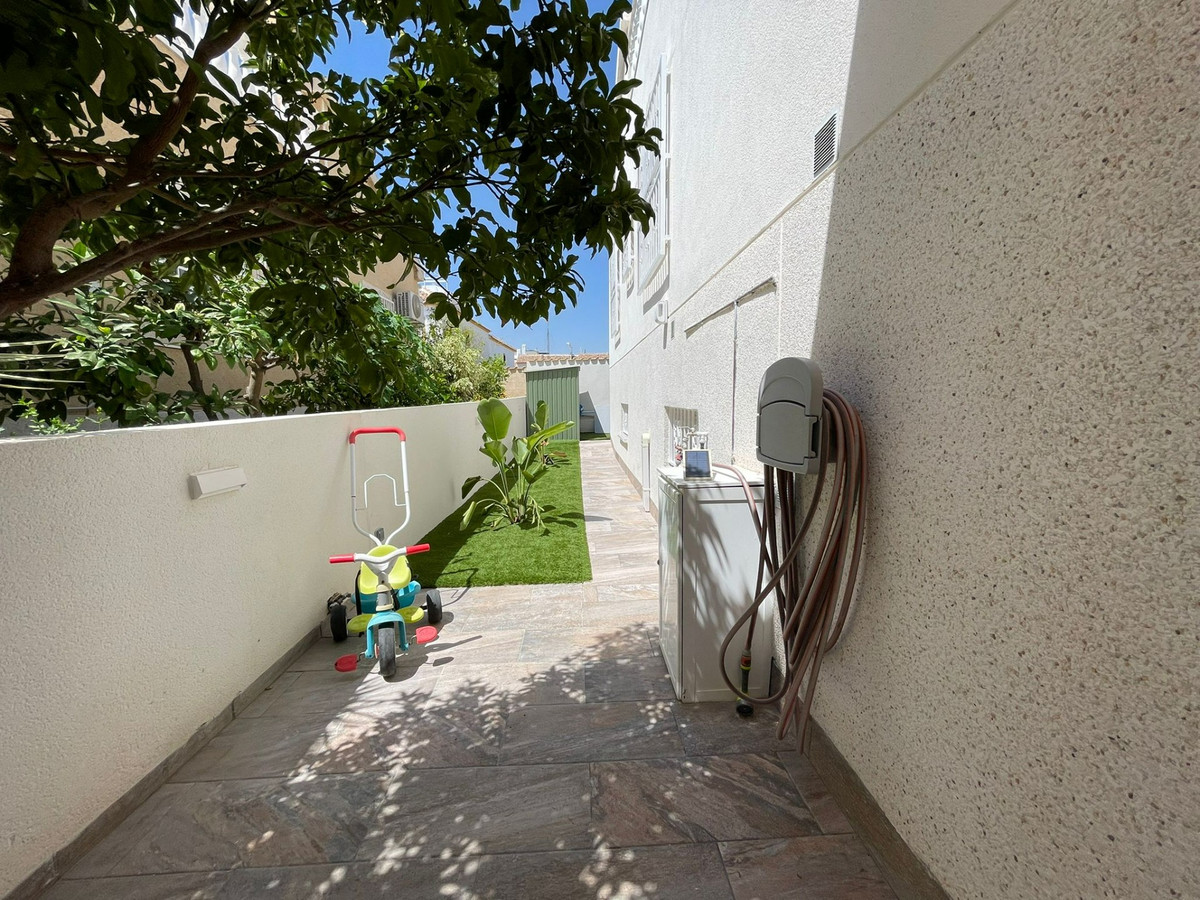 Se vende Bungalow de 3 dormitorios en Costa Blanca, Alicante, España