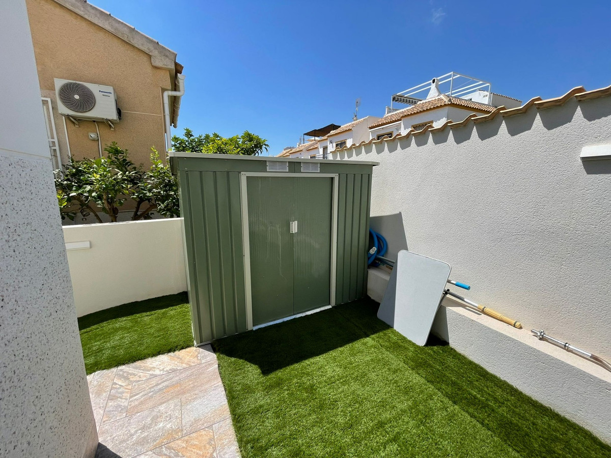 Se vende Bungalow de 3 dormitorios en Costa Blanca, Alicante, España