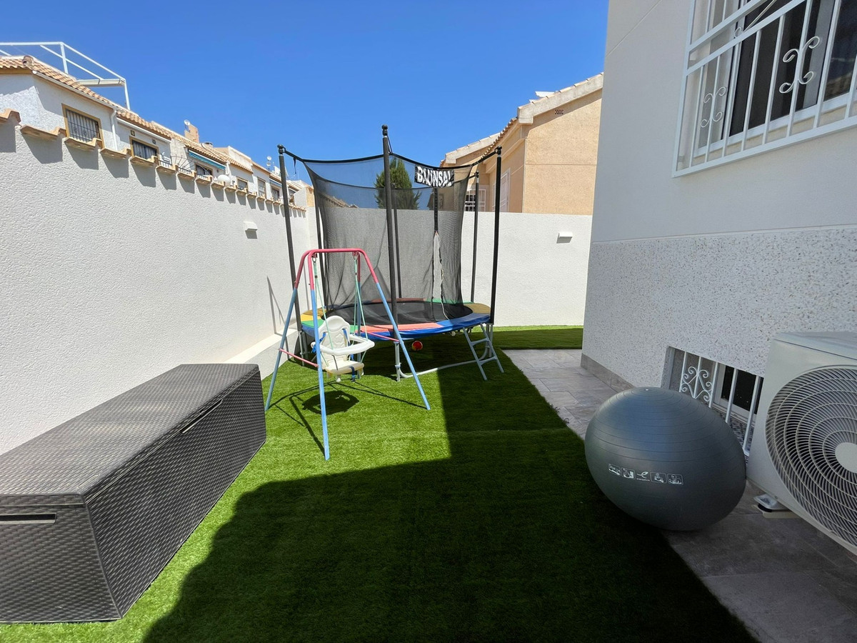 Se vende Bungalow de 3 dormitorios en Costa Blanca, Alicante, España