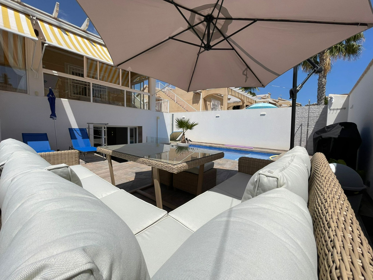Se vende Bungalow de 3 dormitorios en Costa Blanca, Alicante, España