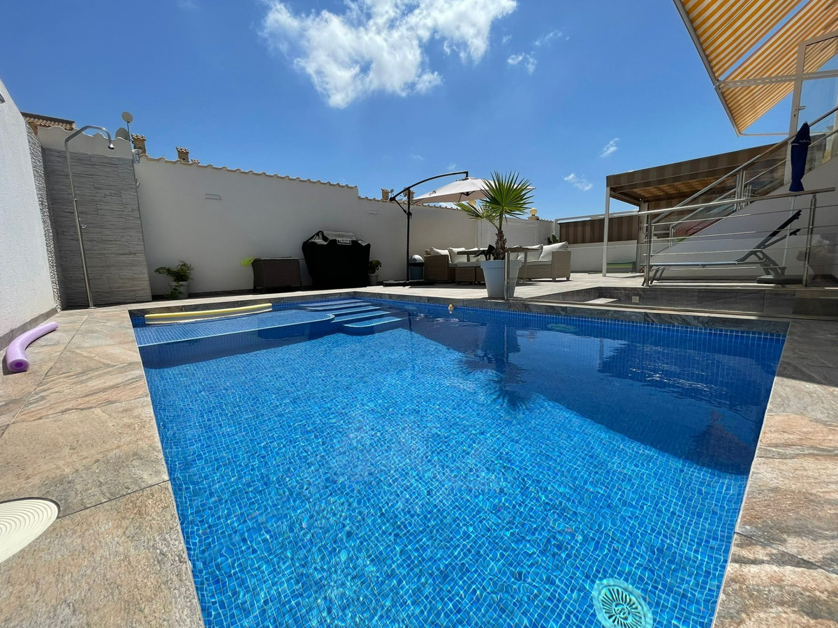 Se vende Bungalow de 3 dormitorios en Costa Blanca, Alicante, España