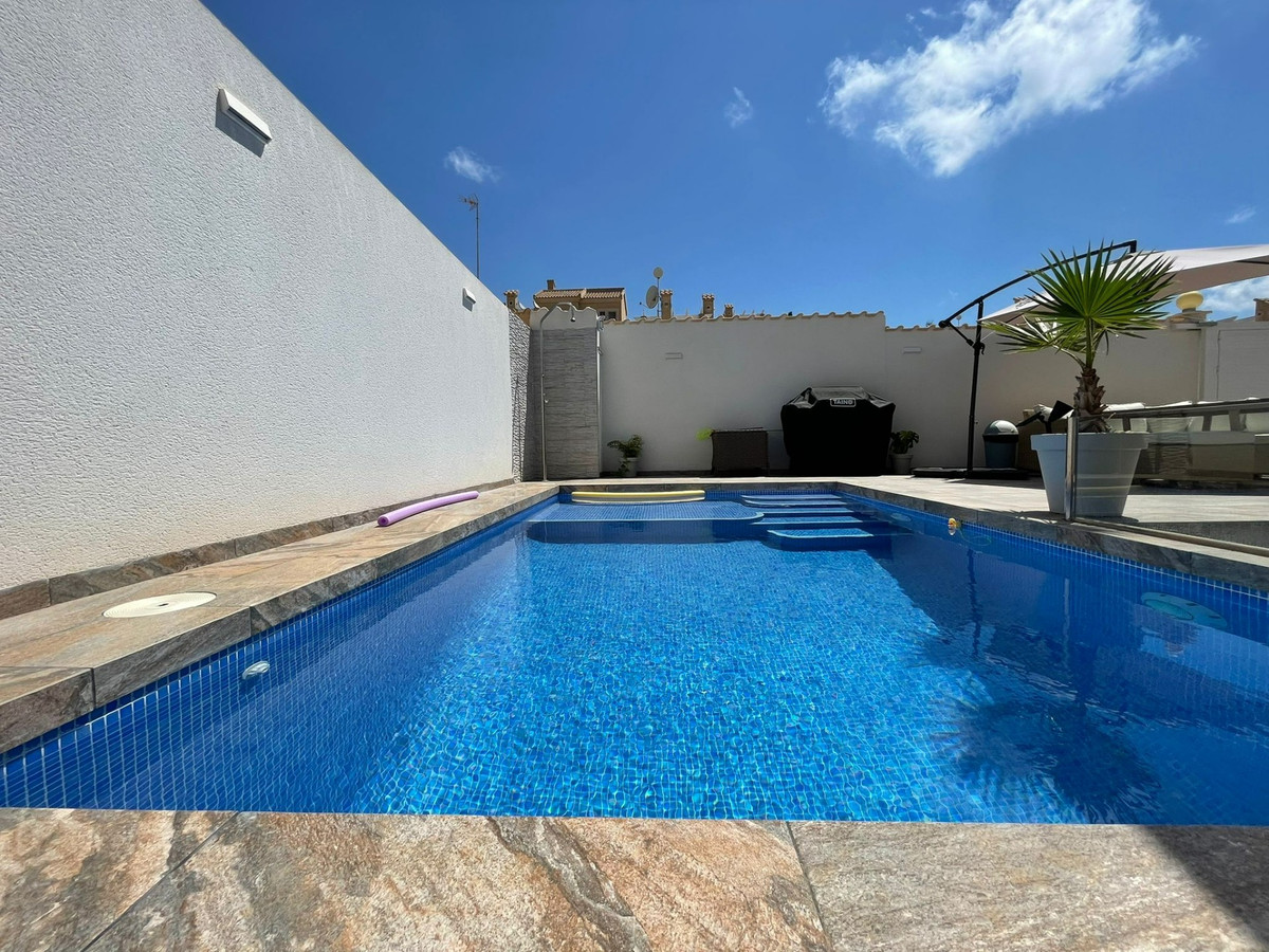 Se vende Bungalow de 3 dormitorios en Costa Blanca, Alicante, España
