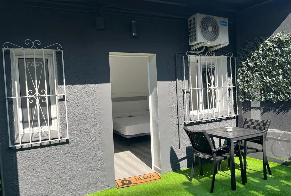 10 Bed Commercial unit for sale in Fuengirola Costa Del Sol, Málaga, Spain