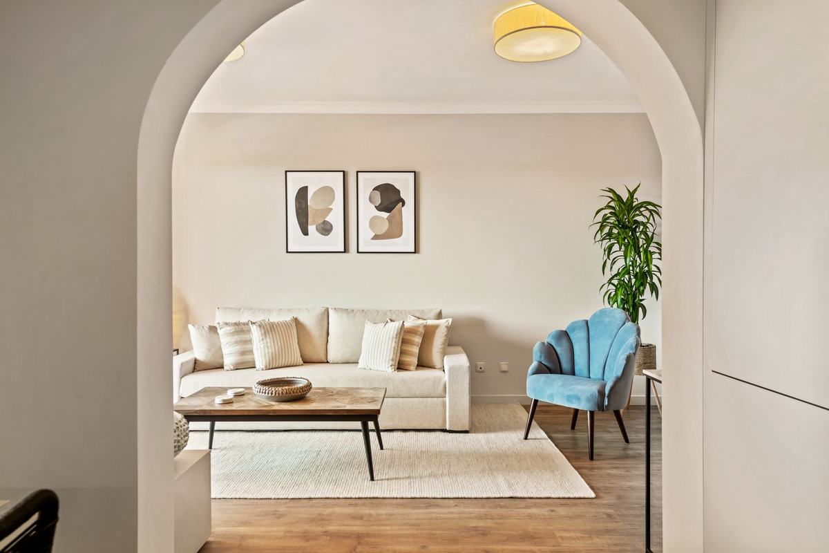 2 Bed Apartment for sale in Benahavís Costa Del Sol, Málaga, Spain