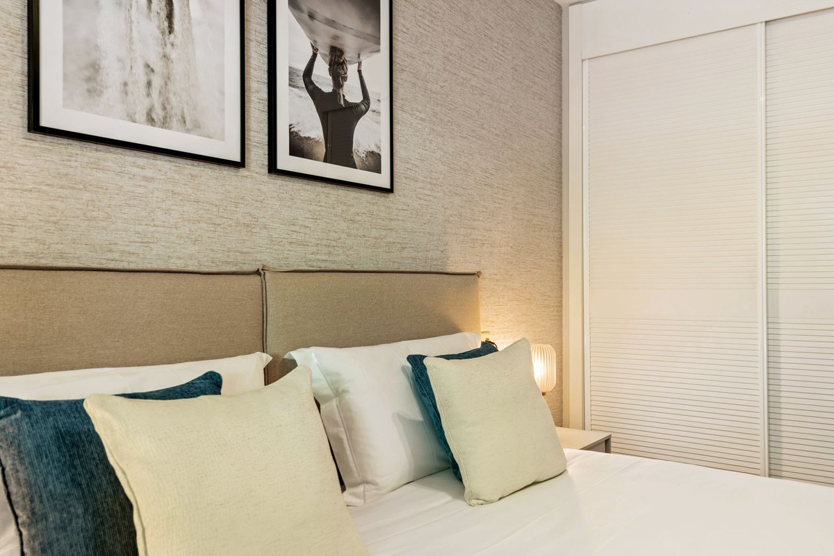 2 Bed Apartment for sale in Benahavís Costa Del Sol, Málaga, Spain