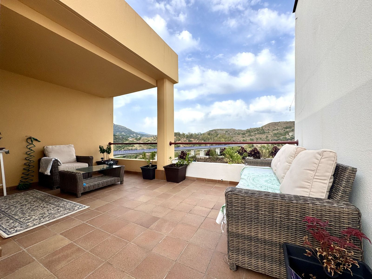 2 Bed Apartment for sale in Benahavís Costa Del Sol, Málaga, Spain