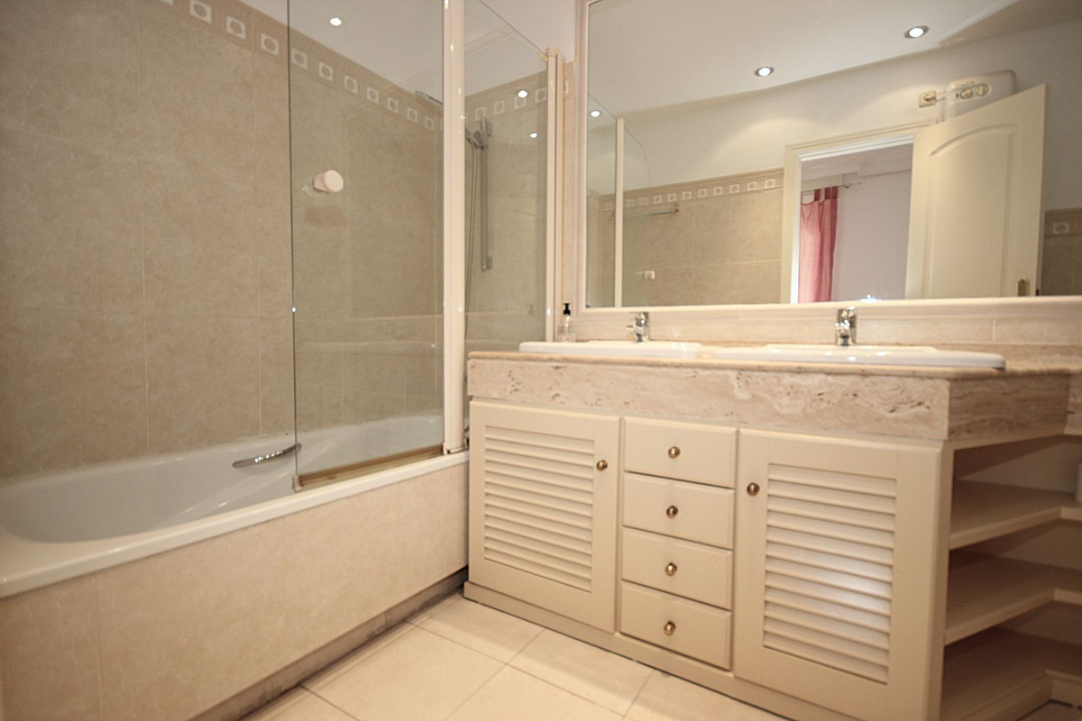 Se vende Adosada de 3 dormitorios en Costa Del Sol, Málaga, España