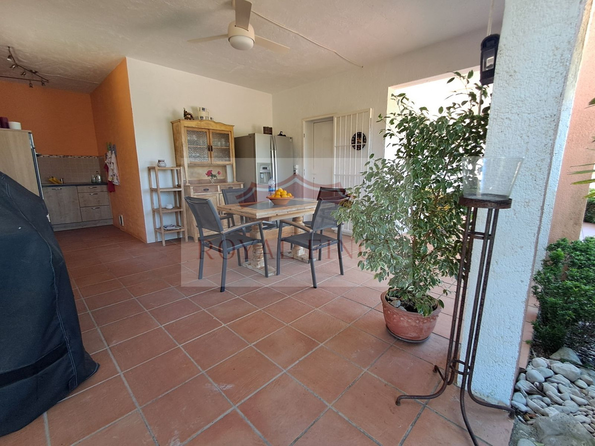 Se vende Villa - Chalet de 4 dormitorios en Costa Blanca, Alicante, España