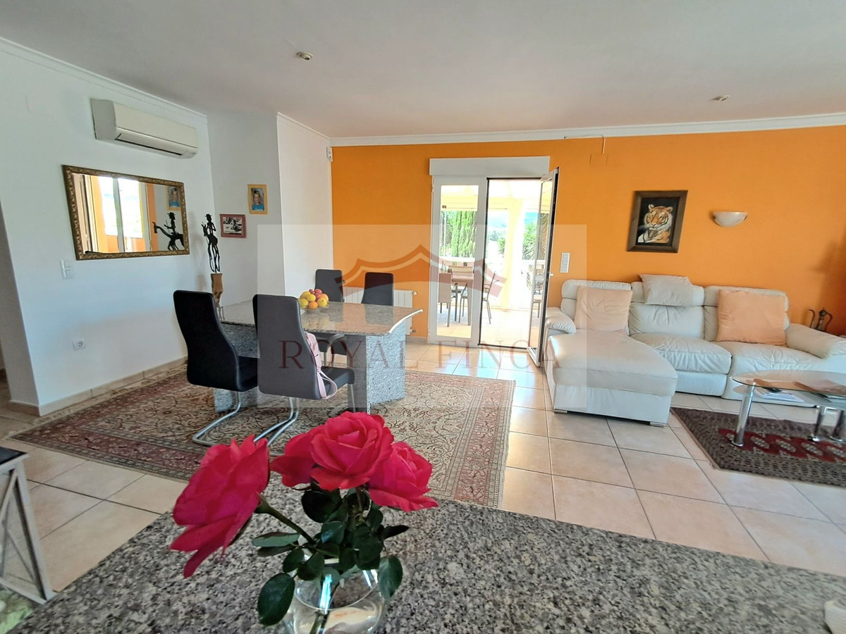 Se vende Villa - Chalet de 4 dormitorios en Costa Blanca, Alicante, España