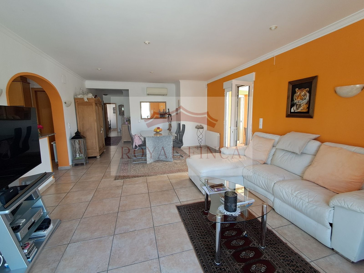Se vende Villa - Chalet de 4 dormitorios en Costa Blanca, Alicante, España