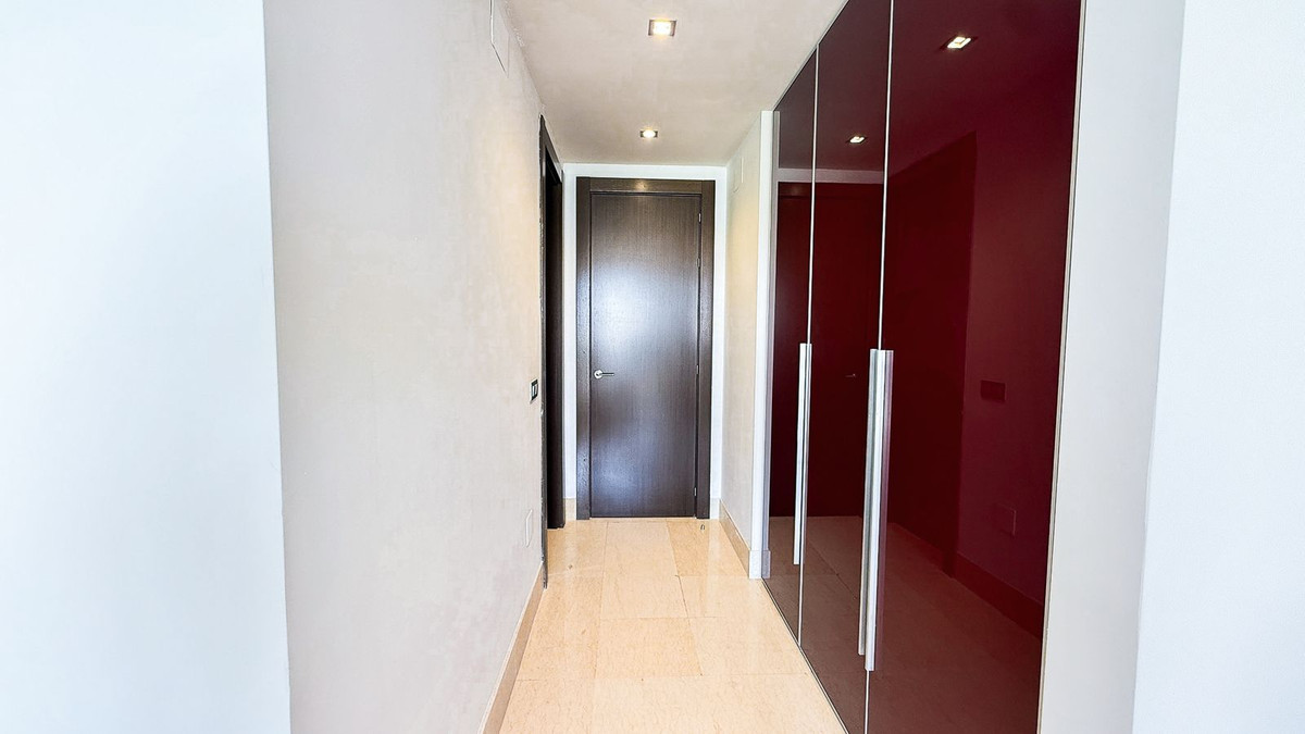3 Bed Apartment for sale in Benahavís Costa Del Sol, Málaga, Spain
